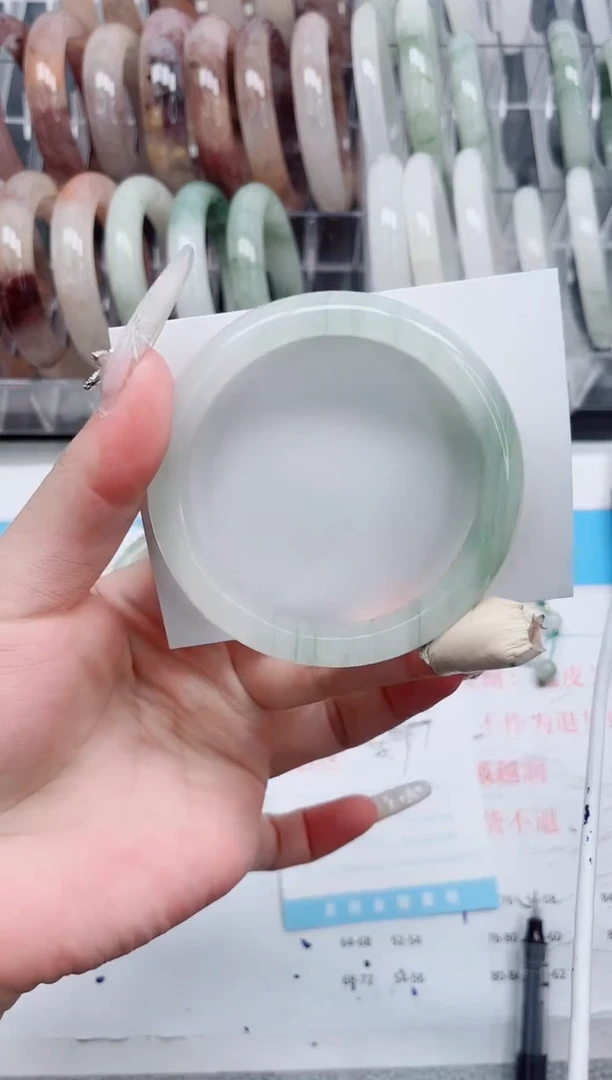 【闪购商品】石英质玉手镯未镶嵌A228-58.7