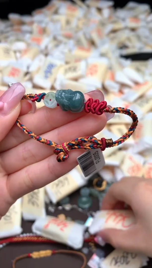 【闪购商品】翡翠手绳未镶嵌—