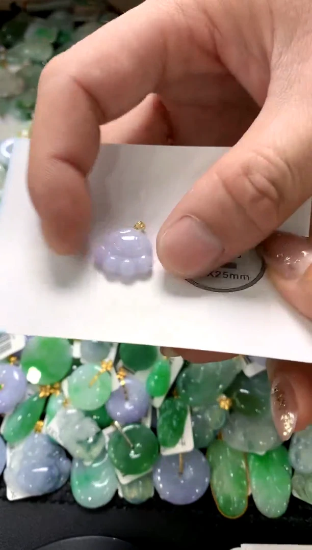 颈饰未镶嵌翡翠1111111111111111