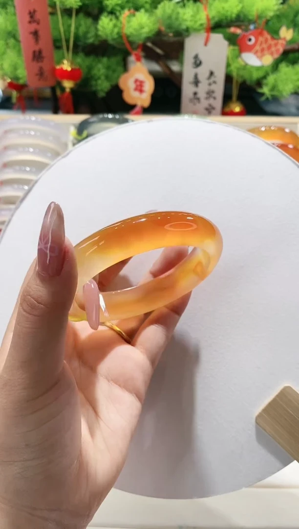 【闪购商品】玛瑙/玉髓手镯未镶嵌56-61.7