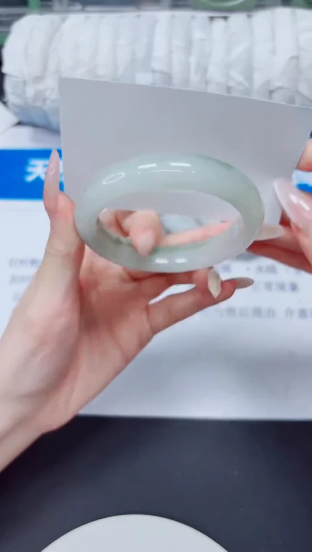 未镶嵌手镯石英质玉47/52