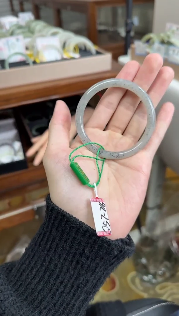 未镶嵌手镯和田玉57