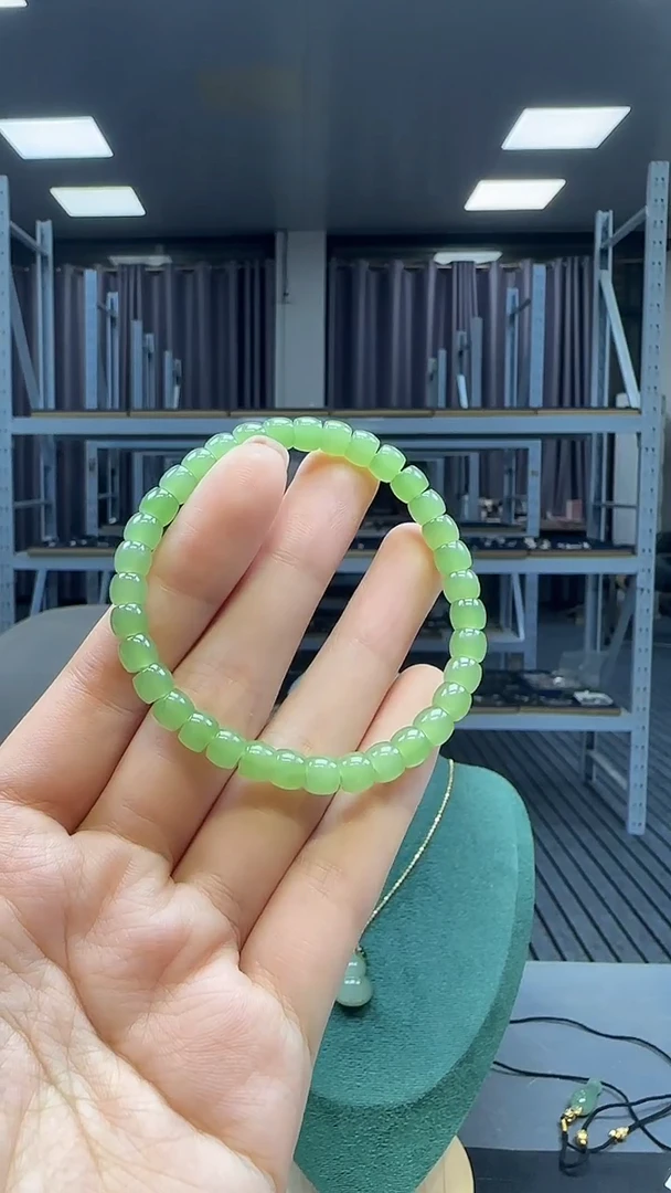 未镶嵌手串和田玉1