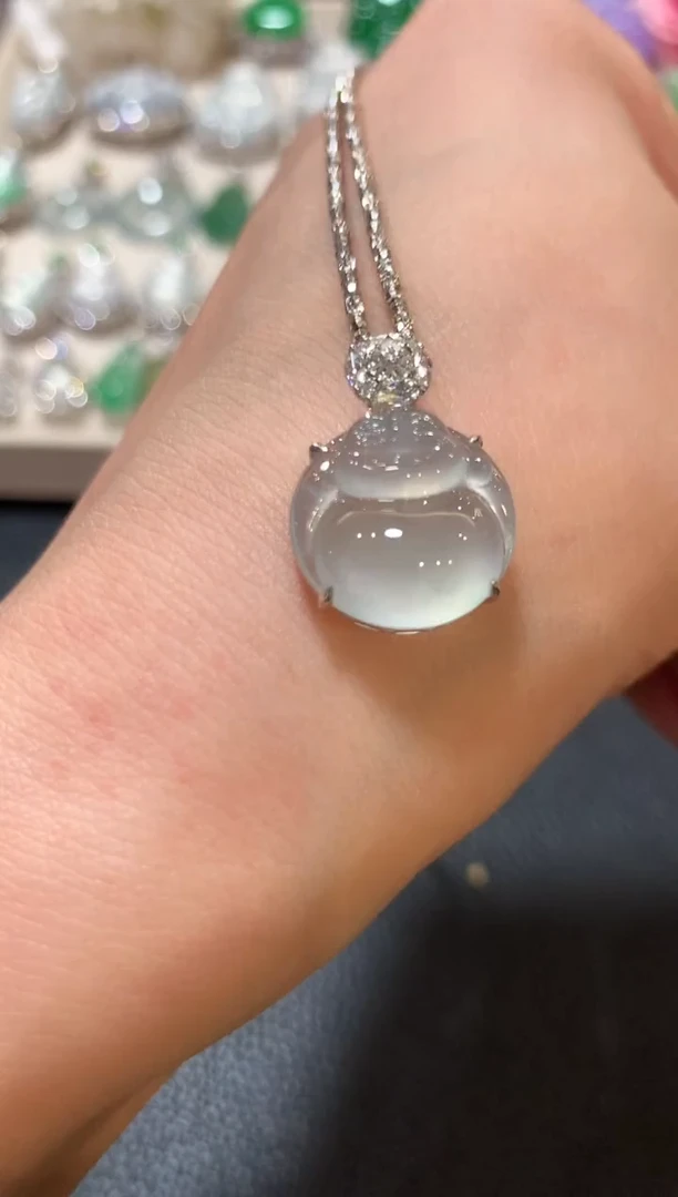 吊坠(不含链)18K金镶嵌翡翠n78