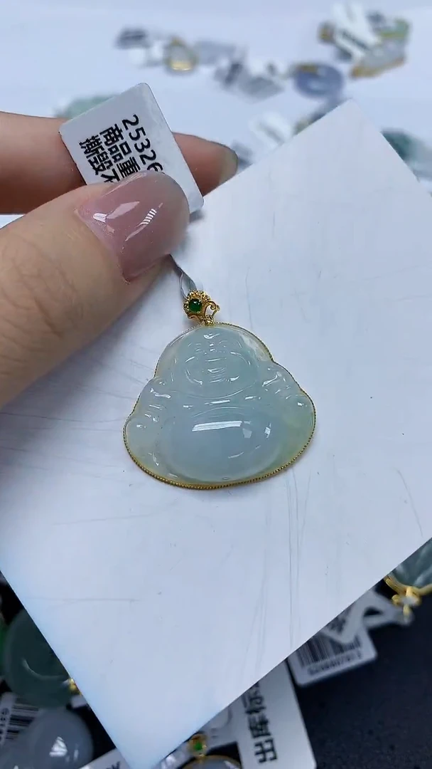 翡翠18K金镶嵌颈饰天然缅甸翡翠A货