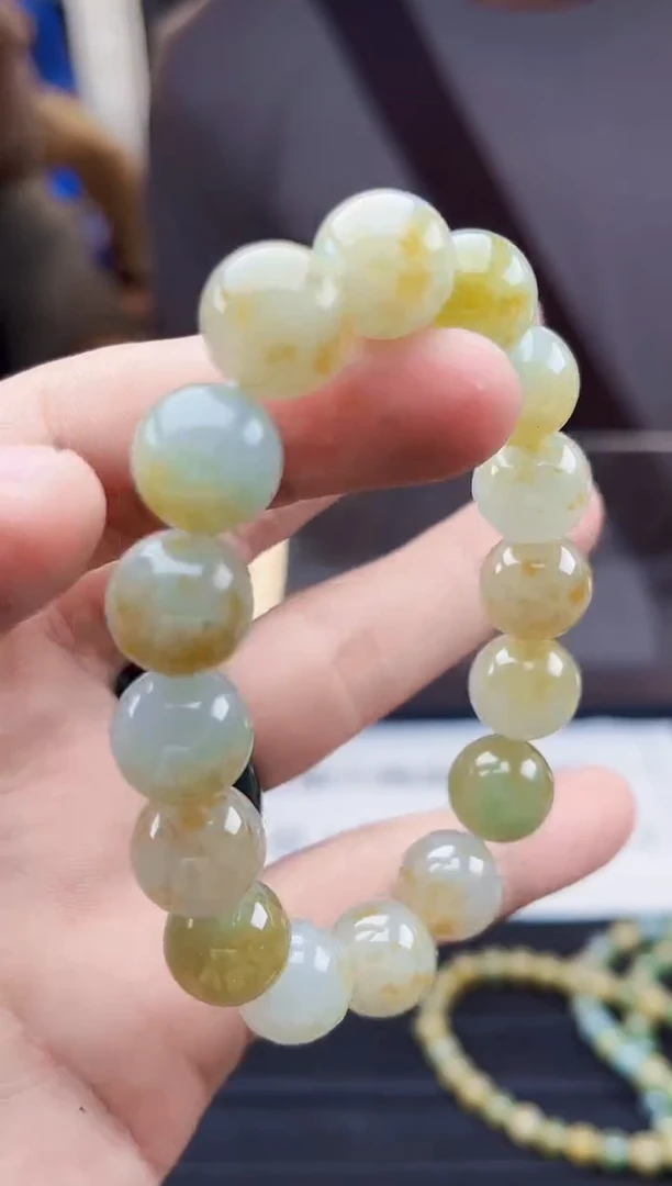 定制翡翠未镶嵌毛货需精细抛光拍一发一