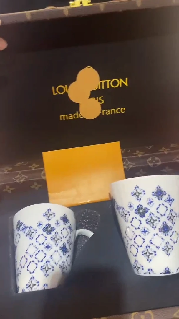 杯鸿辉家品牌瓷器，京东包邮！