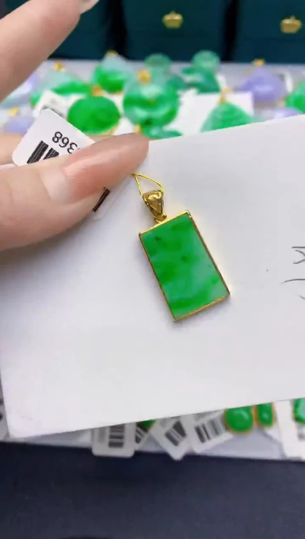 颈饰未镶嵌翡翠缅甸天然翡翠A货