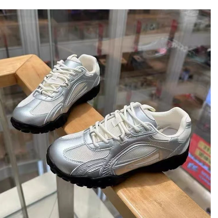 7111高端专享宝妈四季款休闲鞋银色（凡凡）