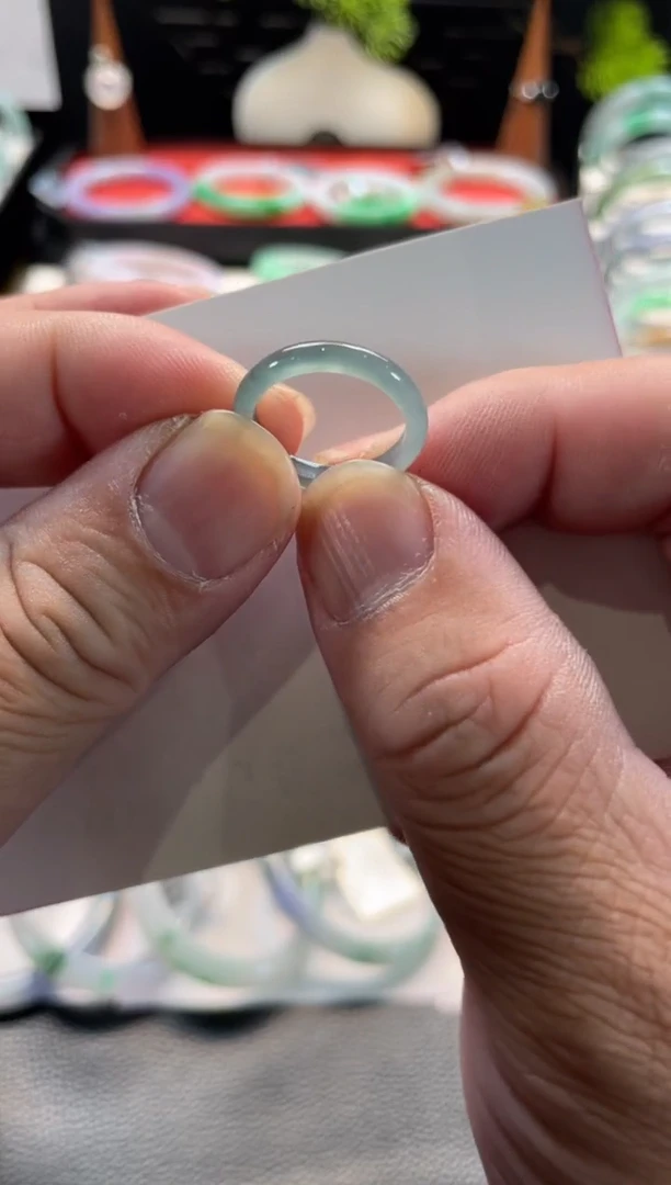 未镶嵌戒指翡翠46号链接 有纹裂 1011