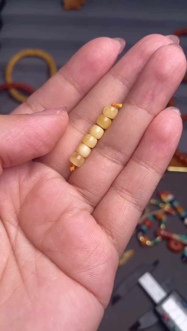 石英质玉多样性发货未镶嵌多样性发货 4蜜6颗