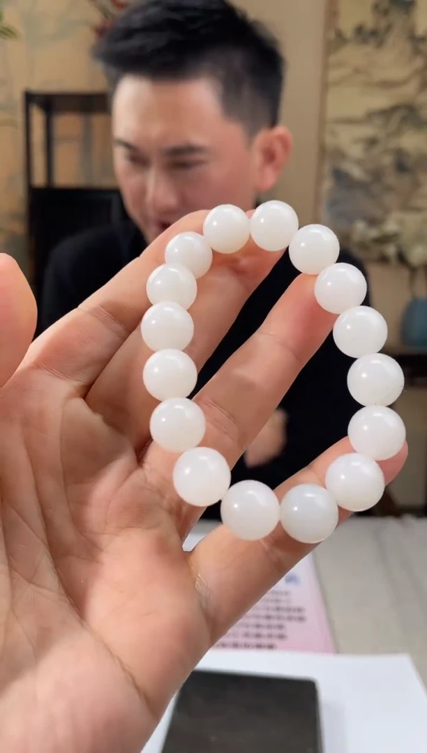 【闪购商品】定制和田玉多样性发货拍一发一31144