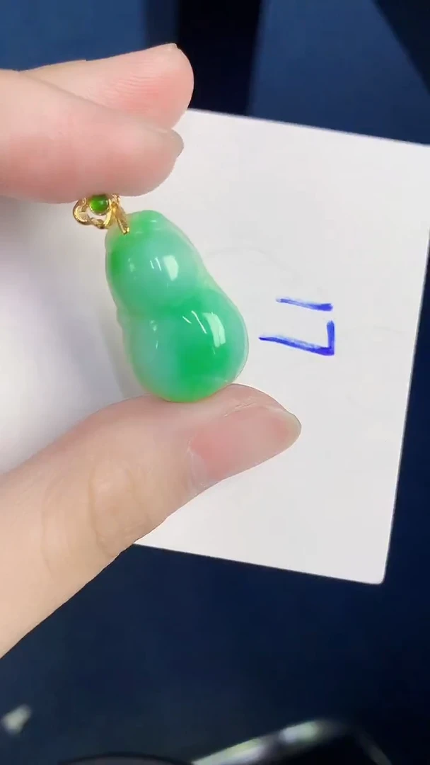 颈饰未镶嵌翡翠天然翡翠缅甸A货