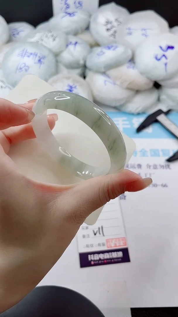 未镶嵌手镯石英质玉多样性发货V11