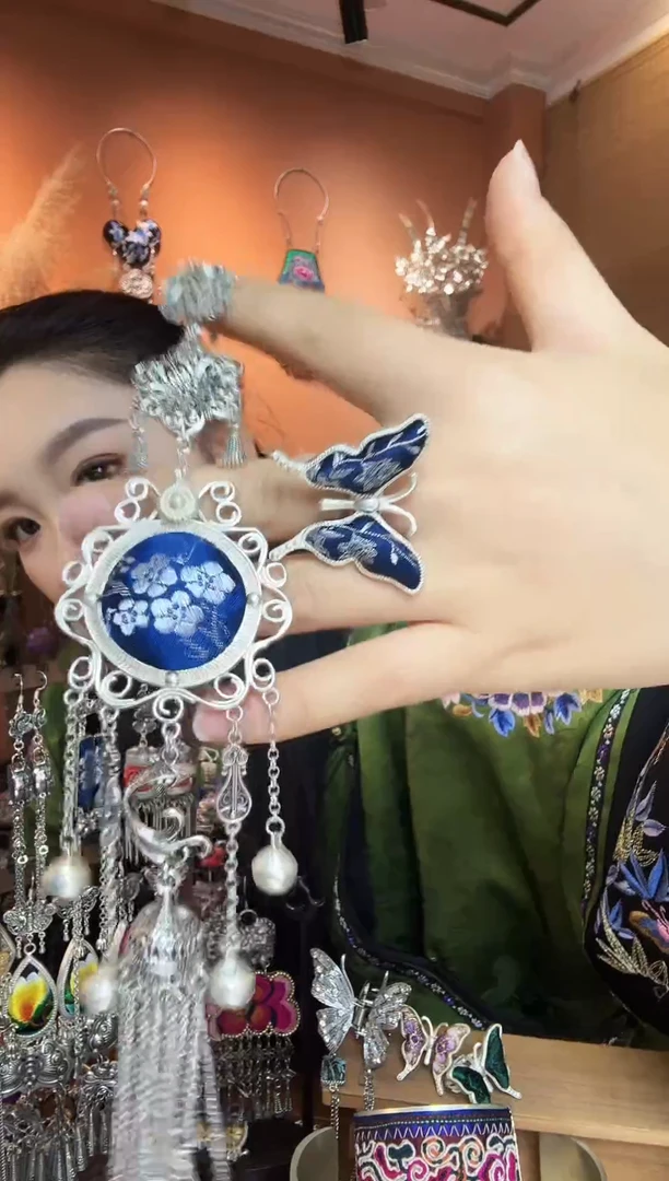 刺绣纯手工民族风压襟