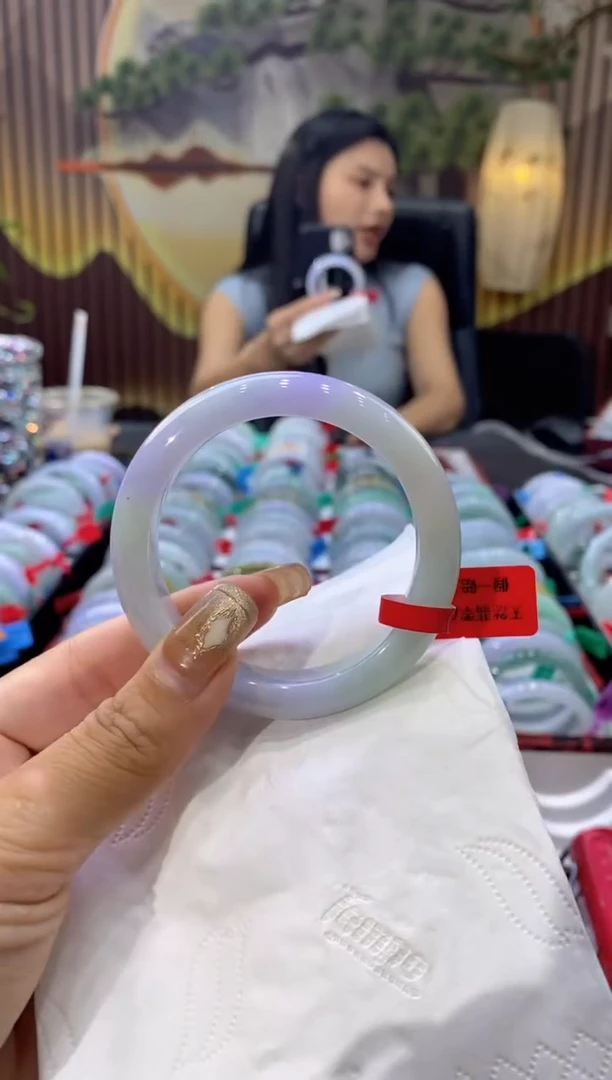 翡翠手镯未镶嵌多人04916