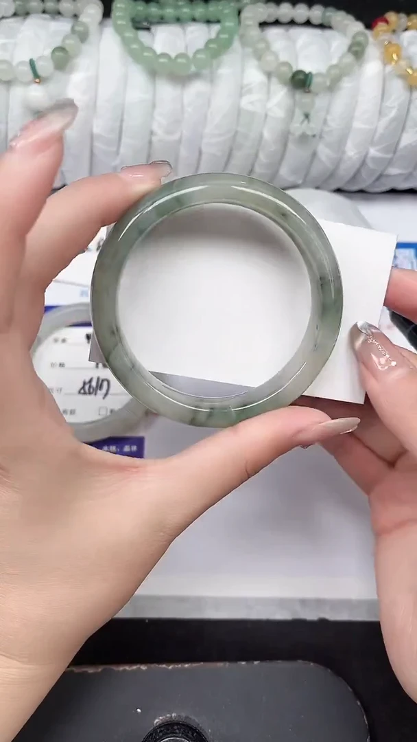 未镶嵌手镯石英质玉45-57/58