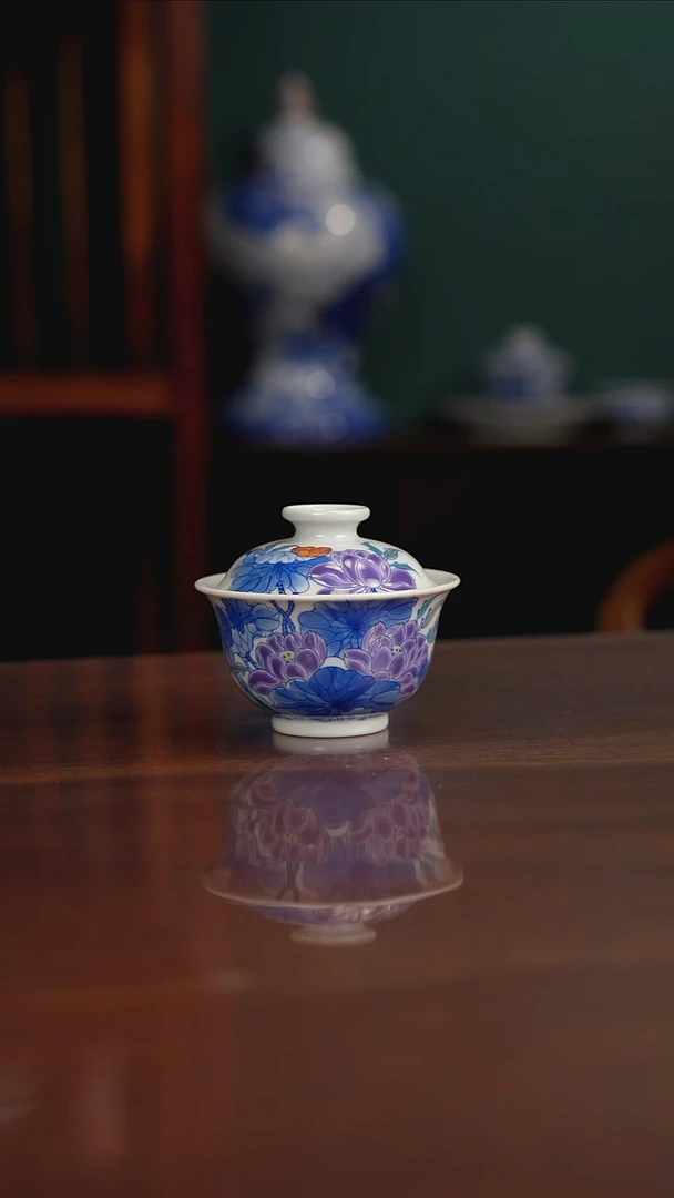 空山明月 新斗彩 荷花