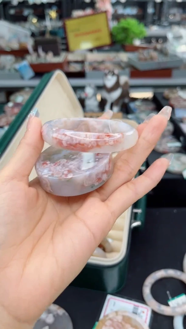 【闪购商品】石英质玉手镯未镶嵌56圈口（赠品镯心）3330266