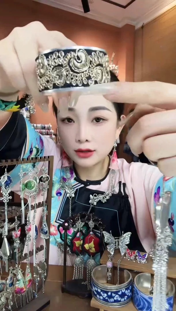 刺绣纯手工民族风手镯