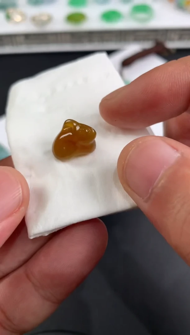 未镶嵌定制翡翠印翡翠