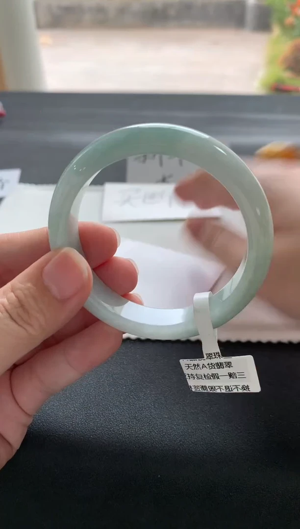 【闪购商品】翡翠手镯未镶嵌55.6正圈买断Y1082