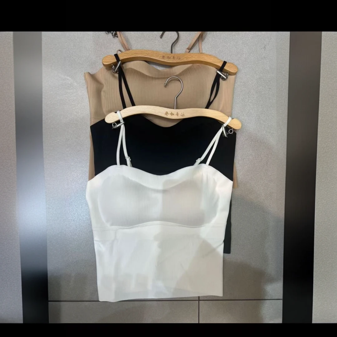 「人手一件」 可调节肩带 带胸垫一体美背吊带