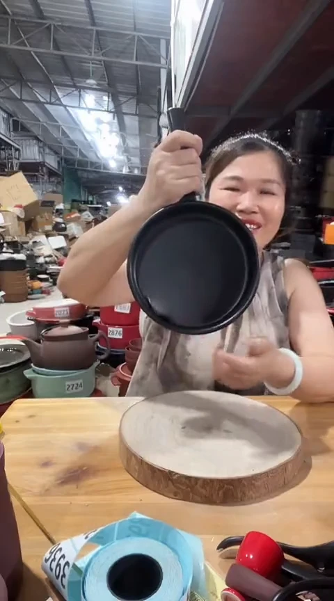 瑕疵18黑色手把煎盘