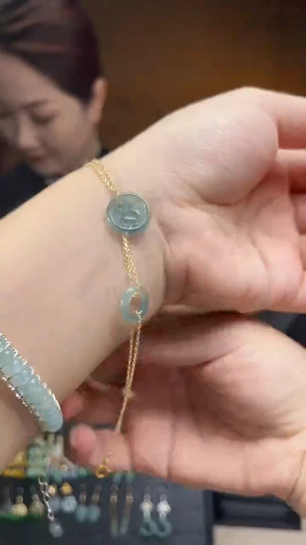 翡翠合金耳饰翡翠