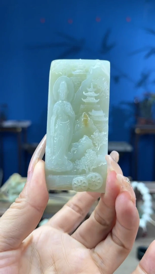 和田玉未镶嵌颈饰1