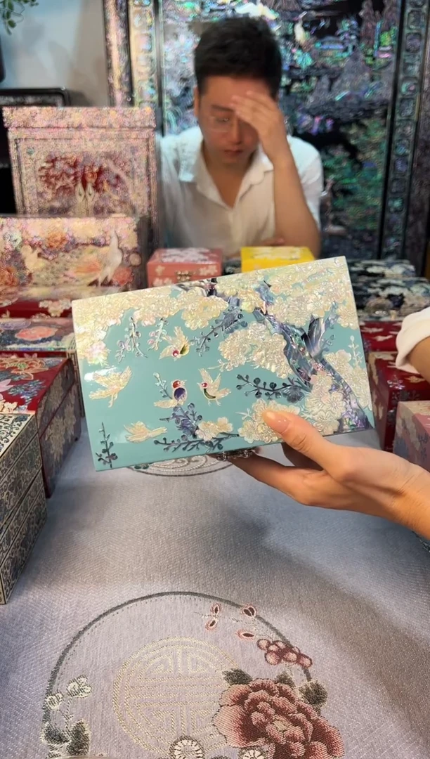 按扣绒布底·弘贝雅螺钿漆器文化馆