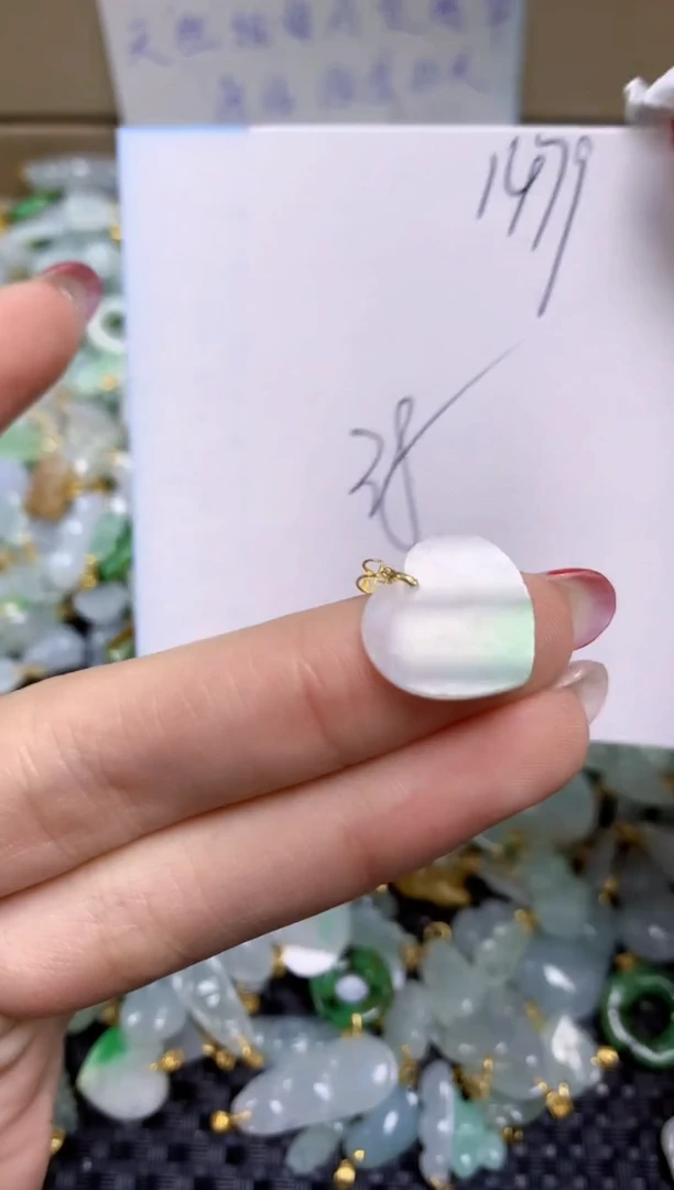 【闪购商品】翡翠颈饰18K金镶嵌天然缅甸A货翡翠