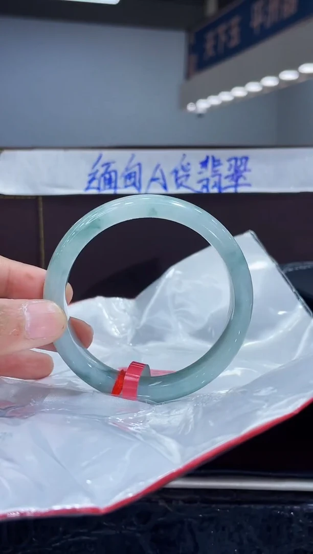 未镶嵌手镯翡翠29