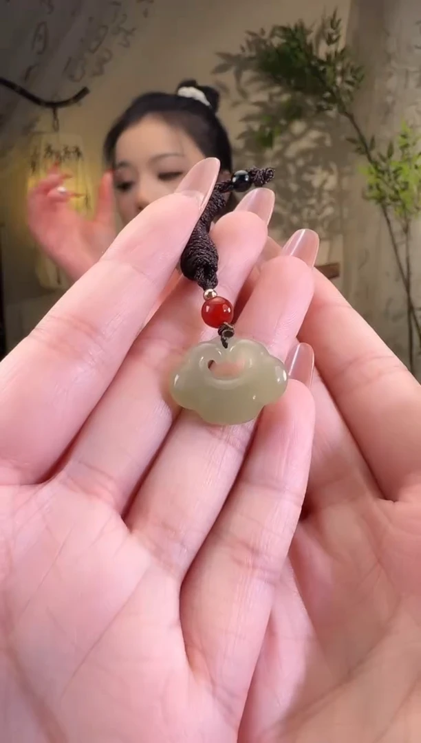 【闪购商品】和田玉颈饰未镶嵌平安锁