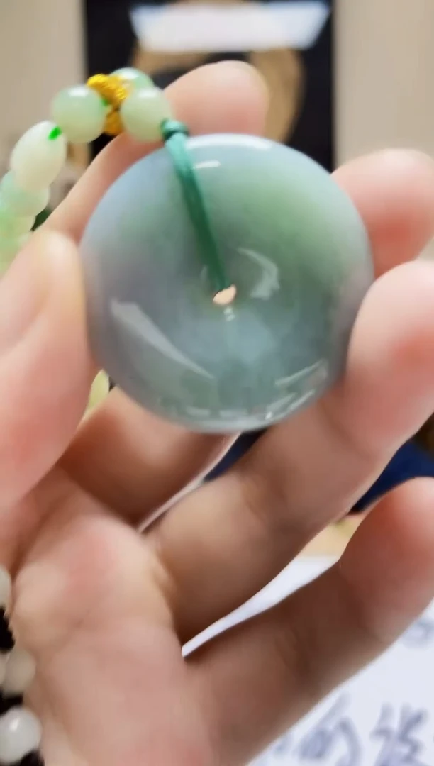 未镶嵌定制翡翠吊坠84