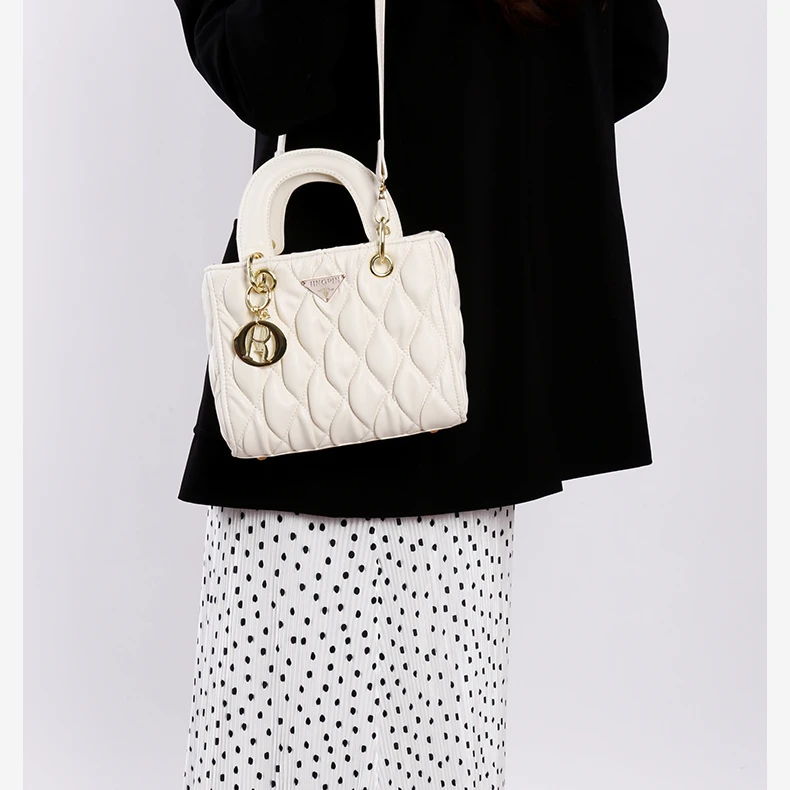 2025新款菱格花纹单肩斜挎女士包包154白轻奢时尚百搭肩包