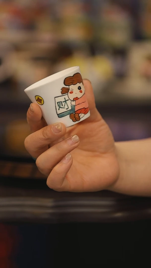 【闪购商品】摆件景德镇釉下彩绘设计师款式陶瓷