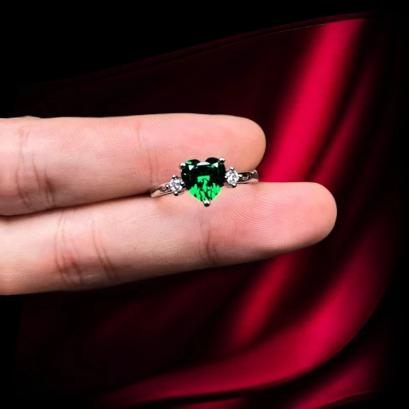 瑾萱高订名饰210-轻奢幻彩艳绿宝精切合金戒指