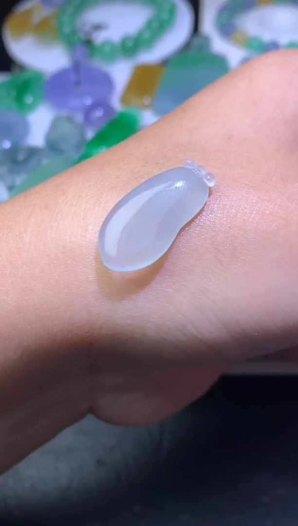 未镶嵌定制翡翠毛货