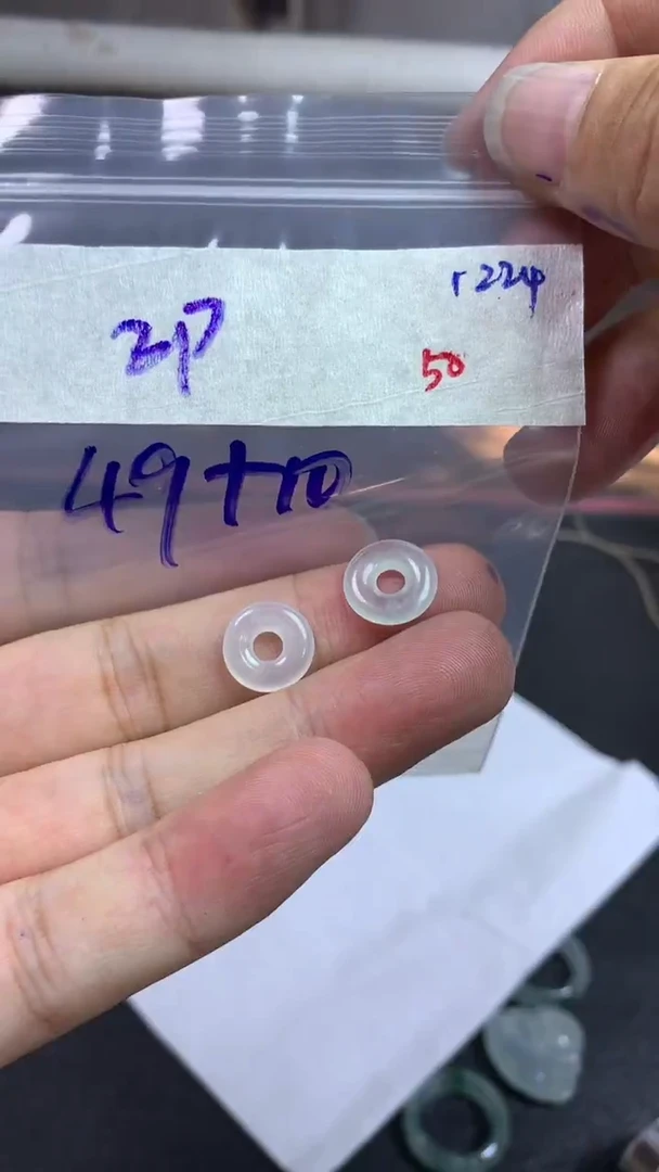 未镶嵌定制翡翠毛货需精细抛光拍一发一