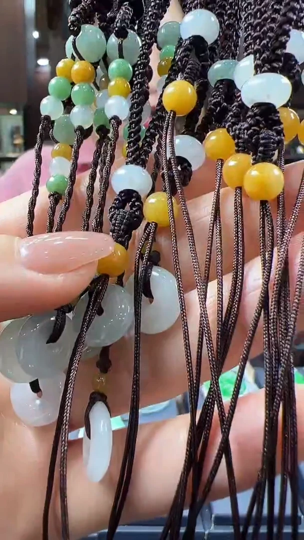 【闪购商品】翡翠挂件未镶嵌美背（多样性发其一）