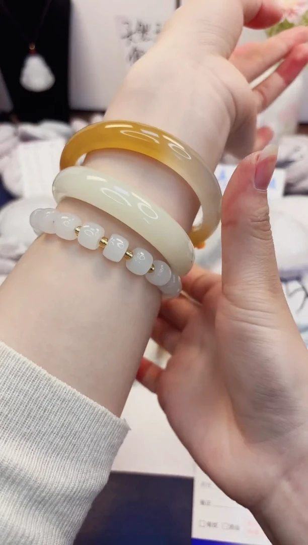 【闪购商品】石英质玉手镯未镶嵌360-财气镯-圈口64