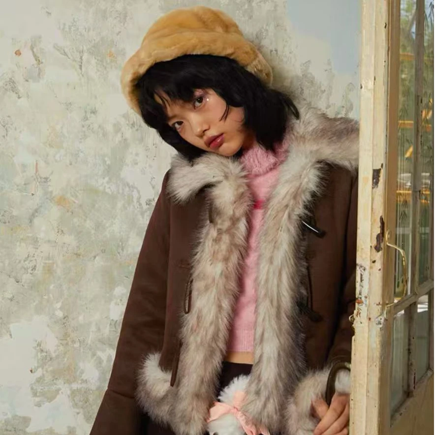 【奥体自播】麋皮毛绒拼接喇叭袖外套