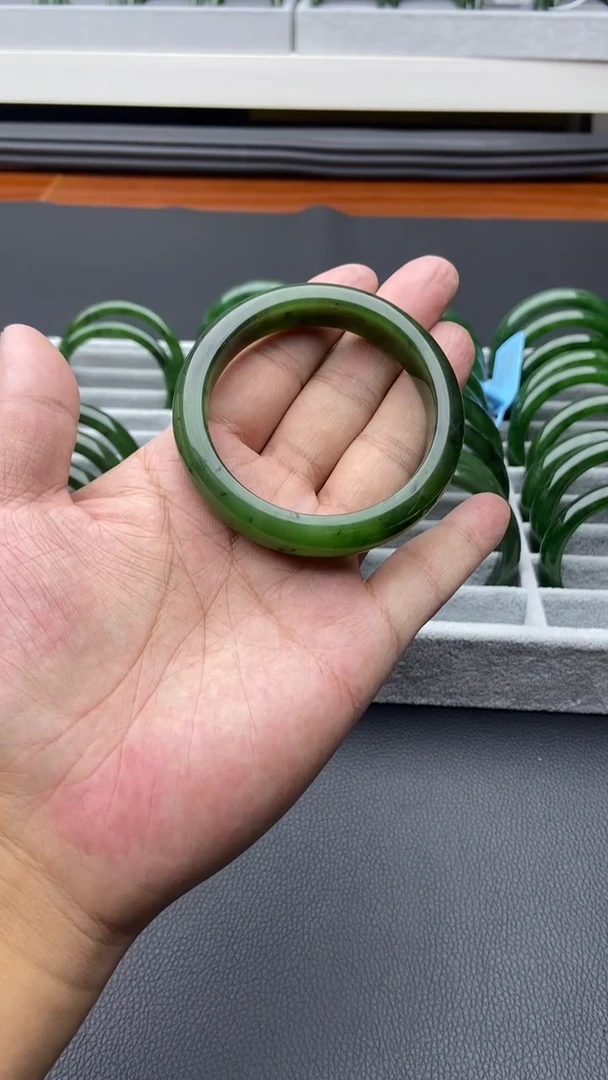 未镶嵌手镯和田玉（碧玉）10-56.5