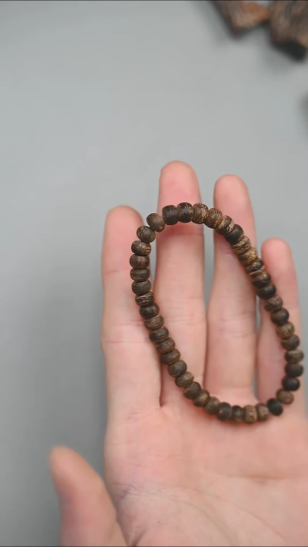 沉香手串5.1g达拉干沉水片片珠