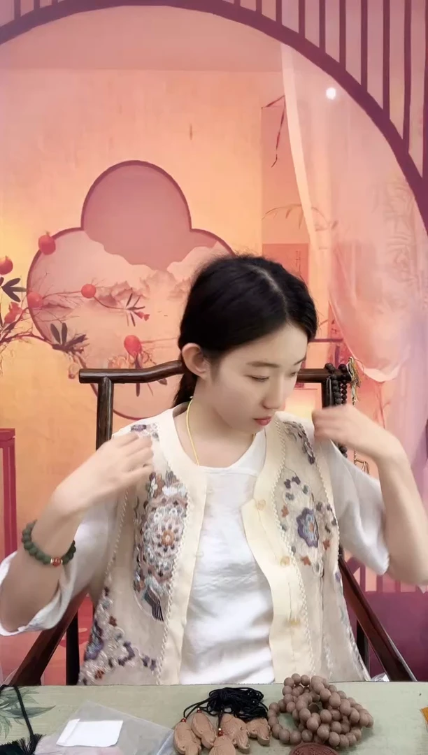 【窖藏鹅梨帐中香】1.2的手串