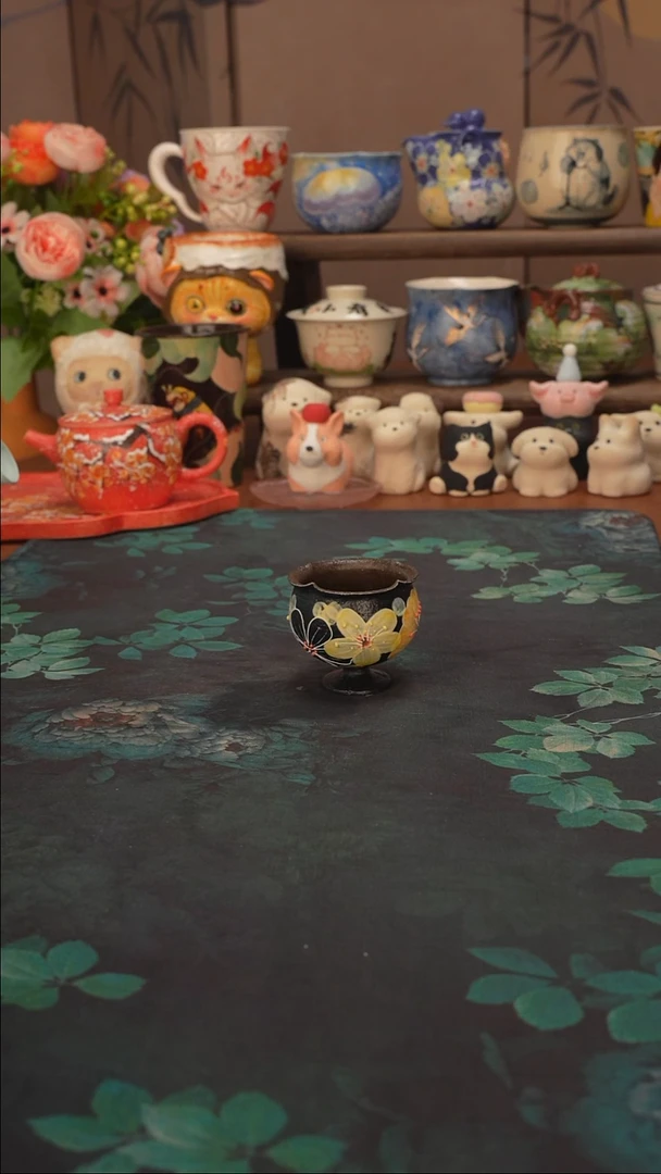 花满蹊  黑色高足品茗杯
