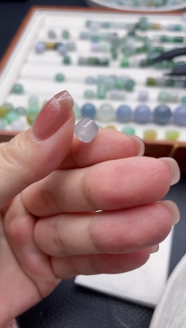 【闪购商品】定制翡翠未镶嵌珠子