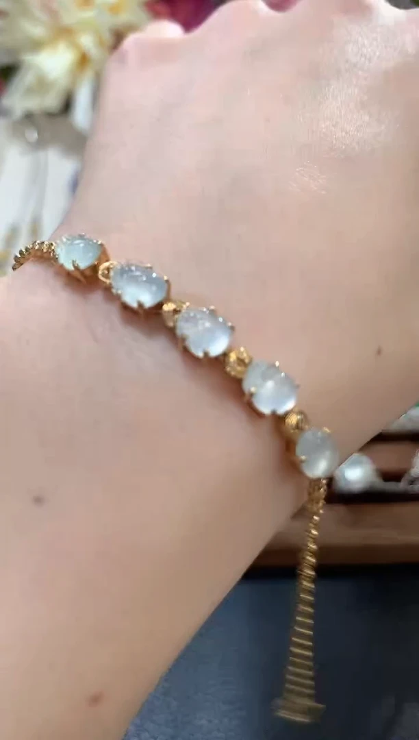 18K金镶嵌手链翡翠a109