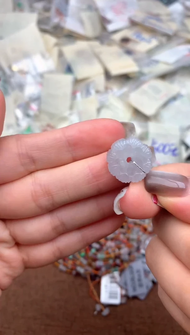 未镶嵌挂件翡翠—